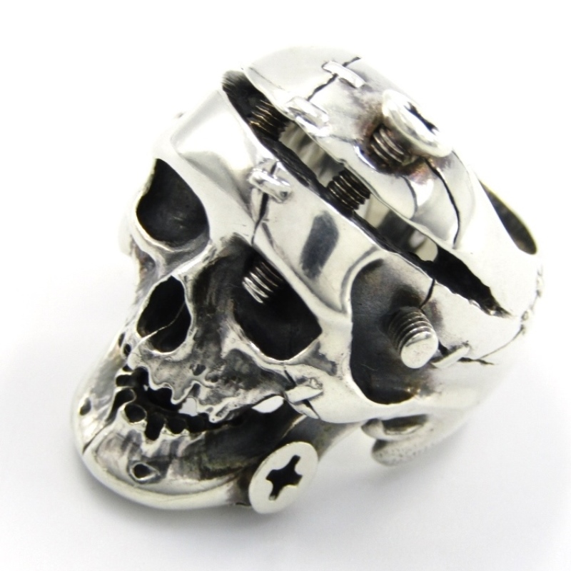 ジャスティンデイビスリング SRJ897 MUNSTER SKULL RING買取