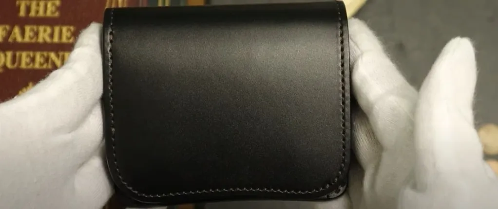 ワイルドスワンズのミニ財布、パームV2/新革ロイドヴァッシュのご紹介 